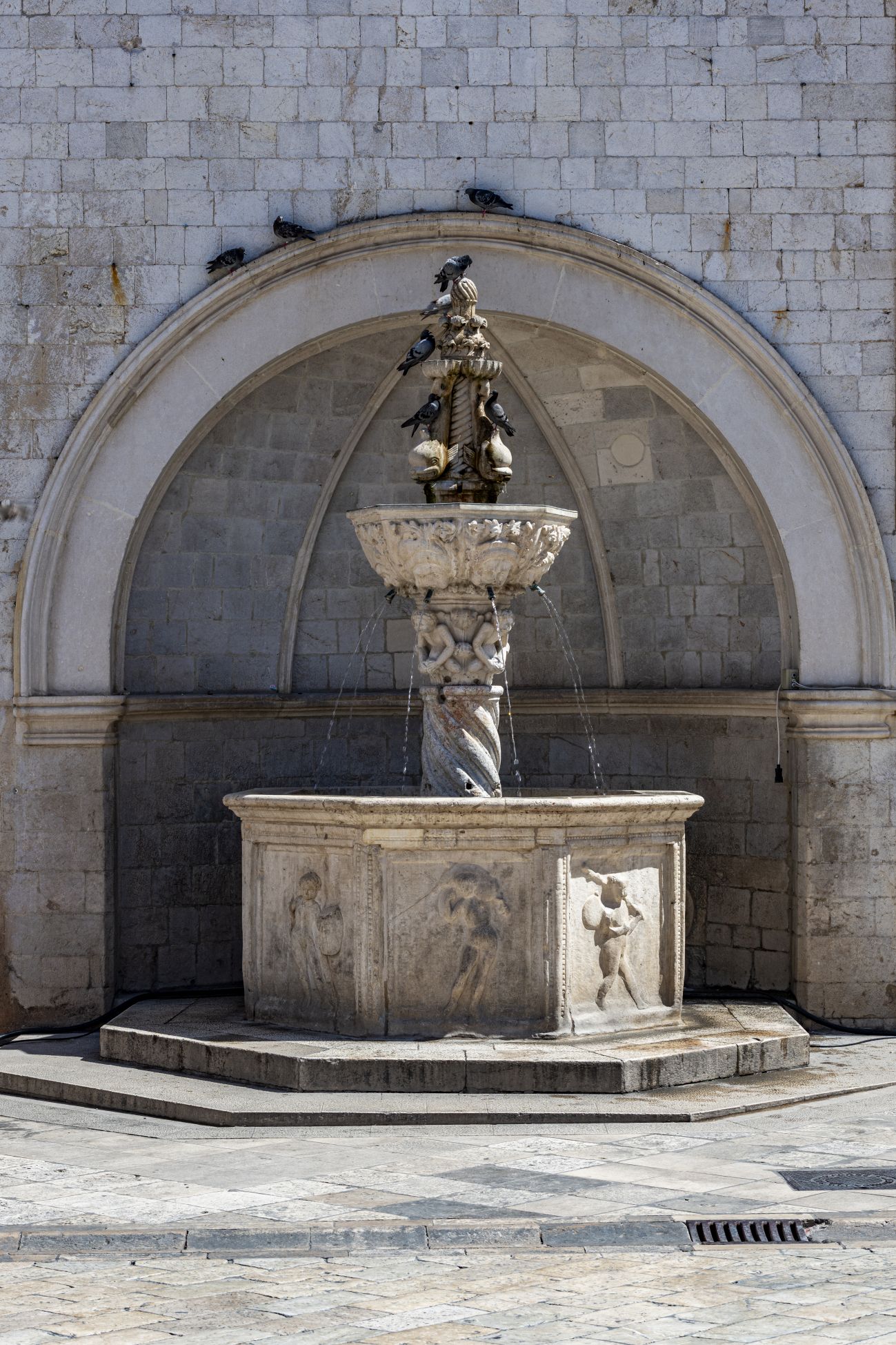 Mala Onofrijeva fontana 